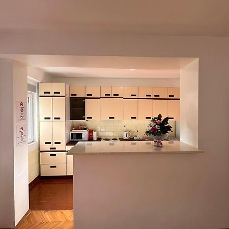Viktor Apartment Kumanovo Exterior photo